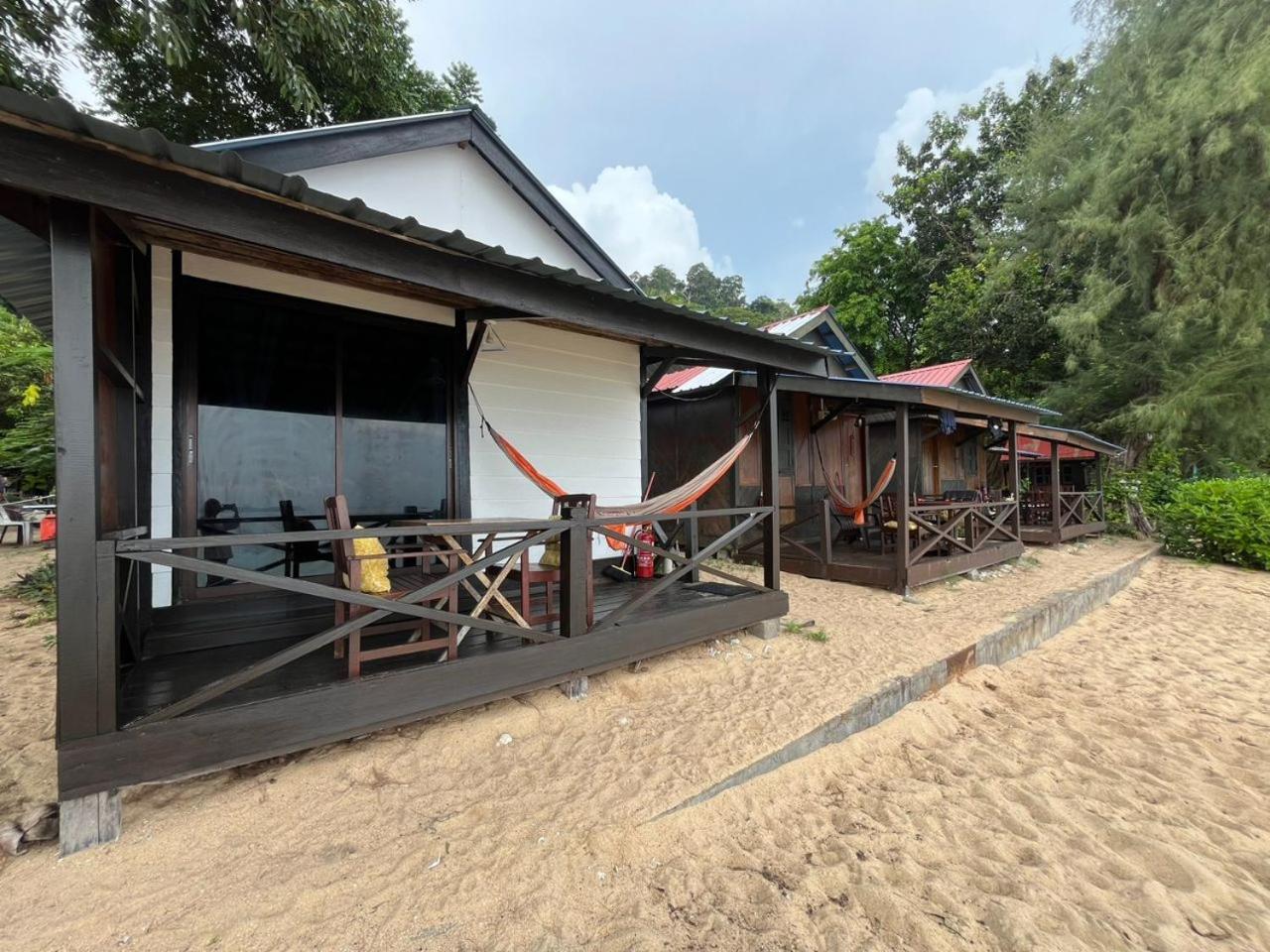 The Station Tioman Hotel Kampong Ayer Batang Ngoại thất bức ảnh